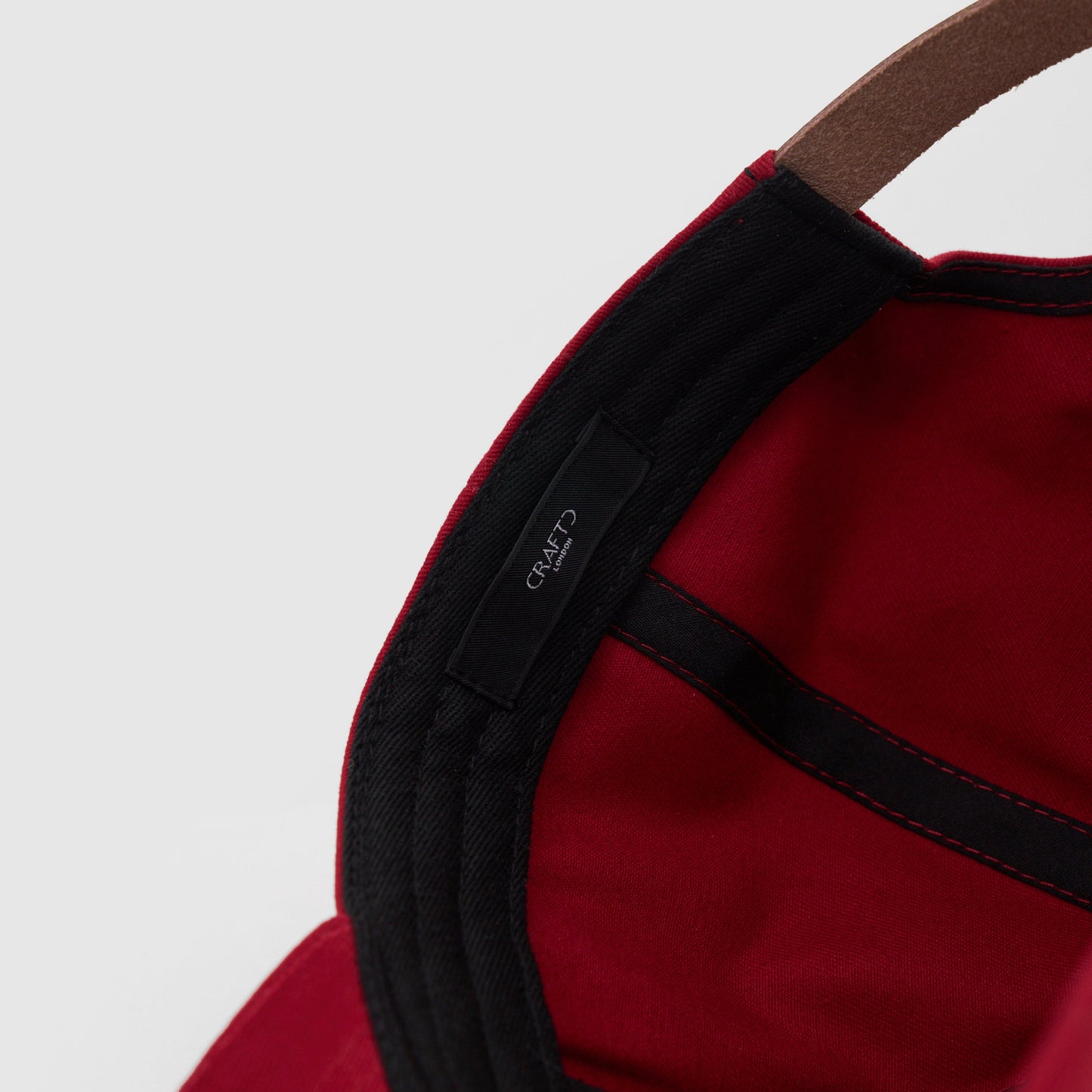Varsity Pet (Rood)
