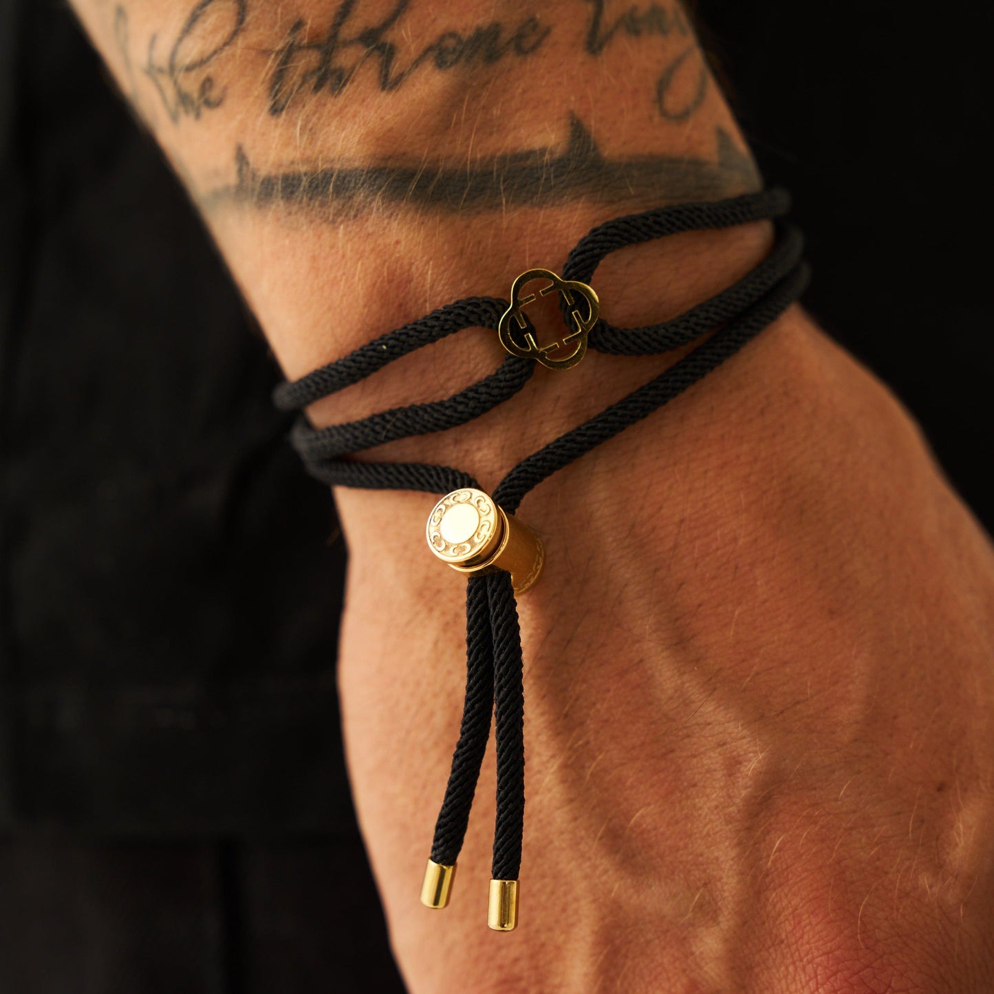Zwarte Koord Toggle Armband (Goud)