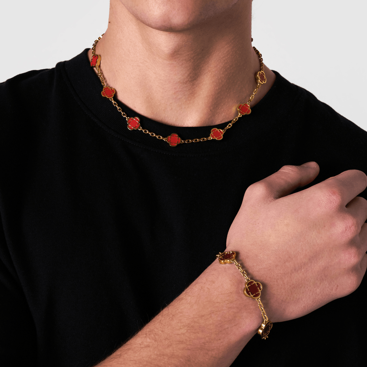 Licht Rode Klaver Steen Ketting (Goud)
