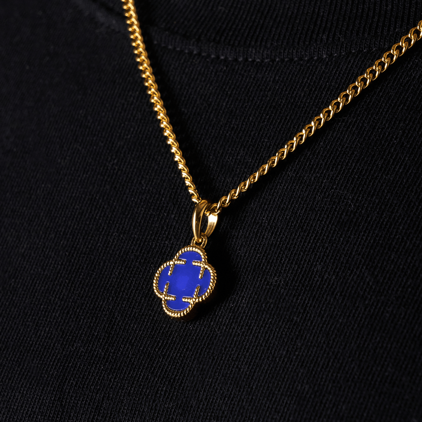 Blauwe Klaver Steen Hanger (Goud)