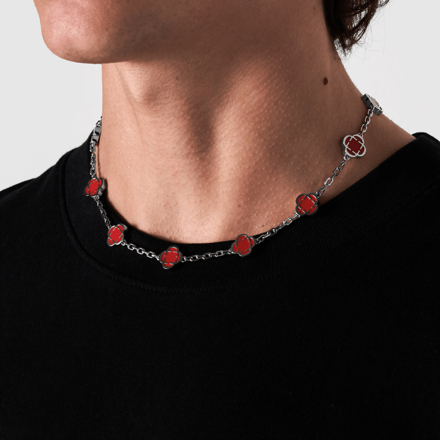 Licht Rode Klaver Steen Ketting (Zilver)