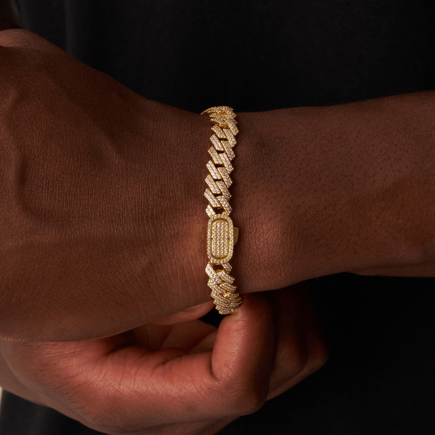Prong Link Iced Cuban Armband (Goud) 8mm