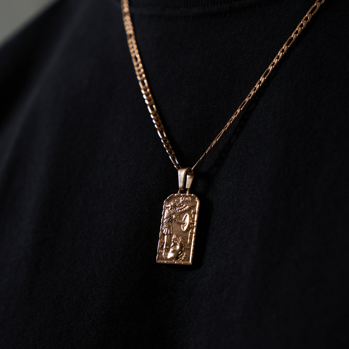 Sint Michael Hanger (Roze Goud)