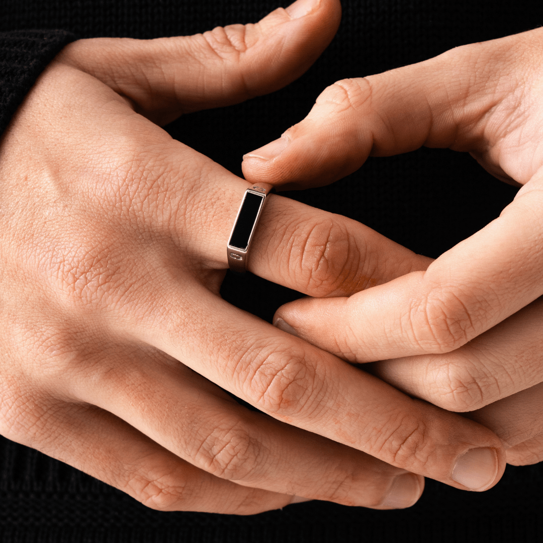 Onyx Rechthoekige Steen Zegelring (Zilver)