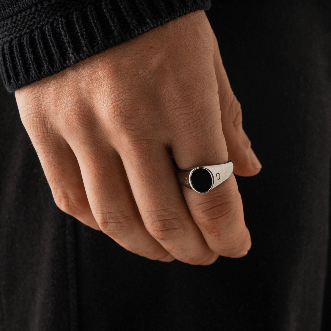 Onyx Ovale Steen Signet Ring (Zilver)