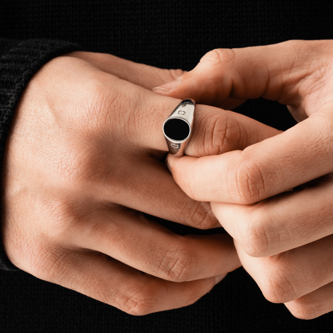Onyx Ovale Steen Signet Ring (Zilver)