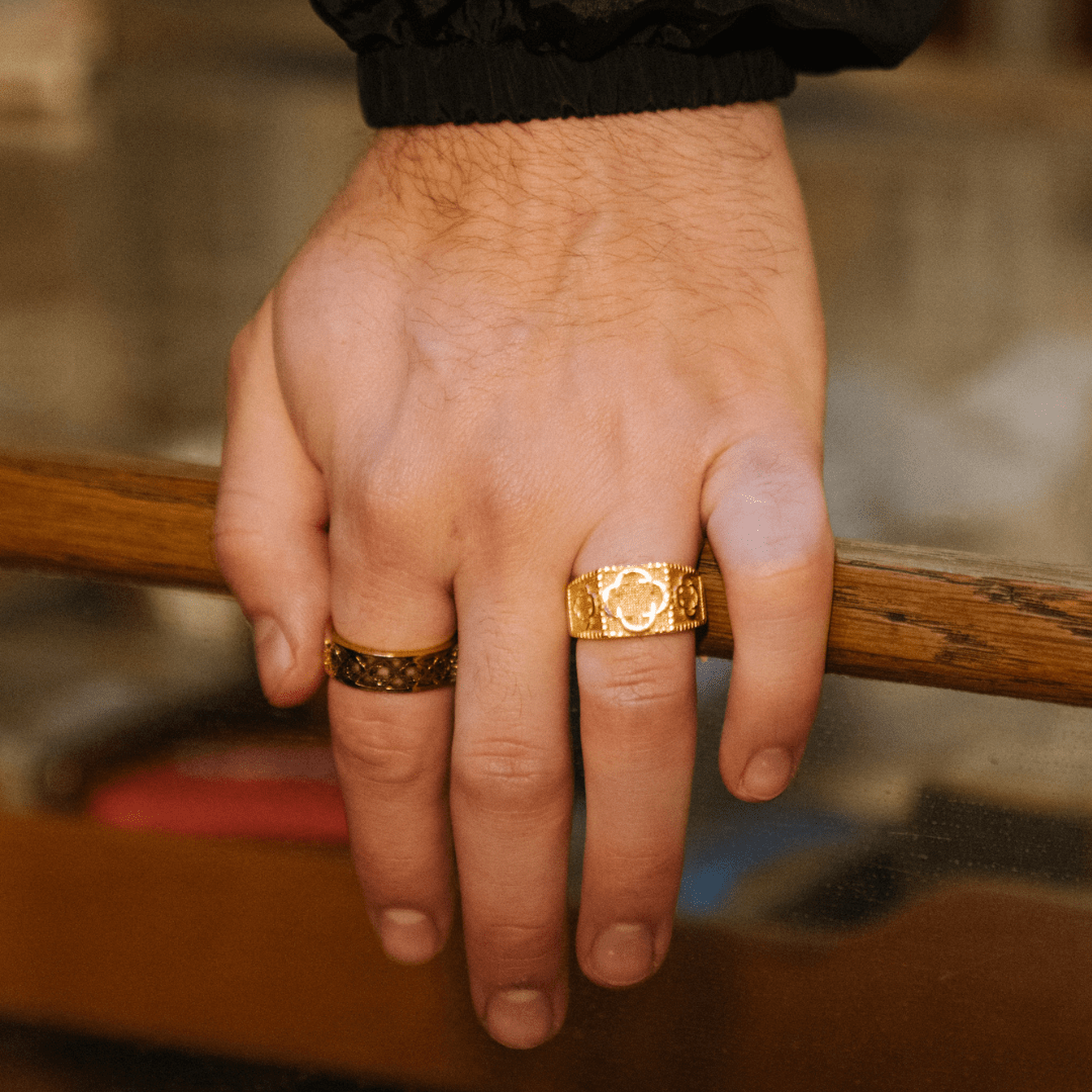 Clover Sovereign Ring (Test)