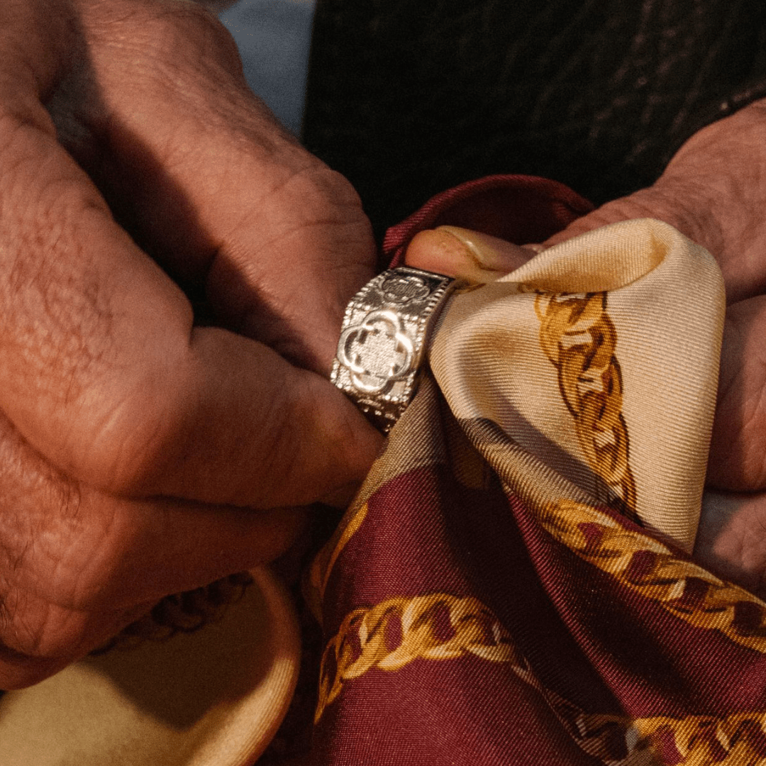 Clover Sovereign Ring (Zilver)