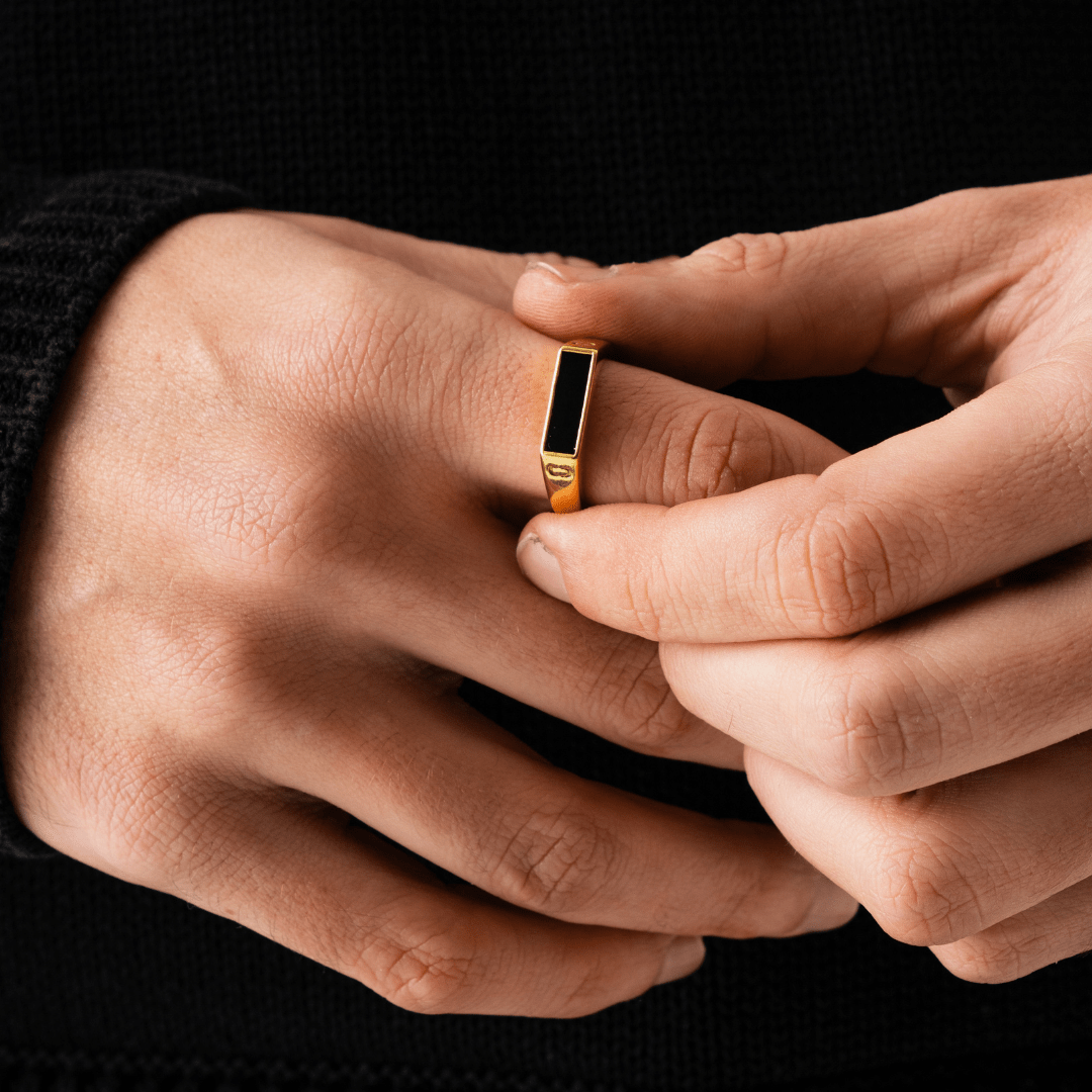 Onyx Rechthoekige Steen Signet Ring (Goud)