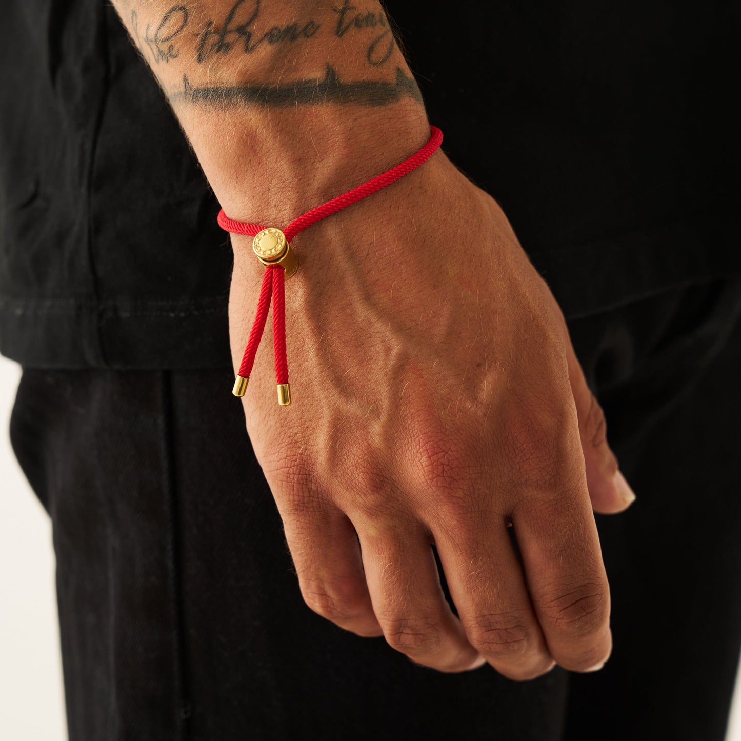 Rode Koord Toggle Armband (Goud)