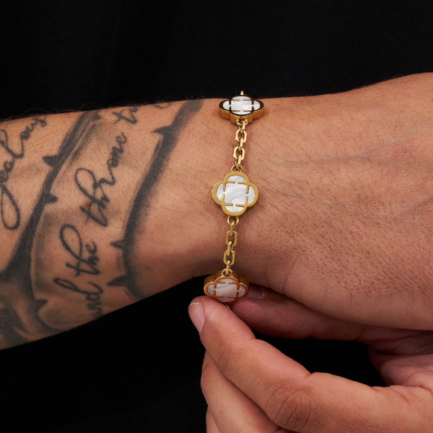 Witte Klaver Steenarmband (Goud)