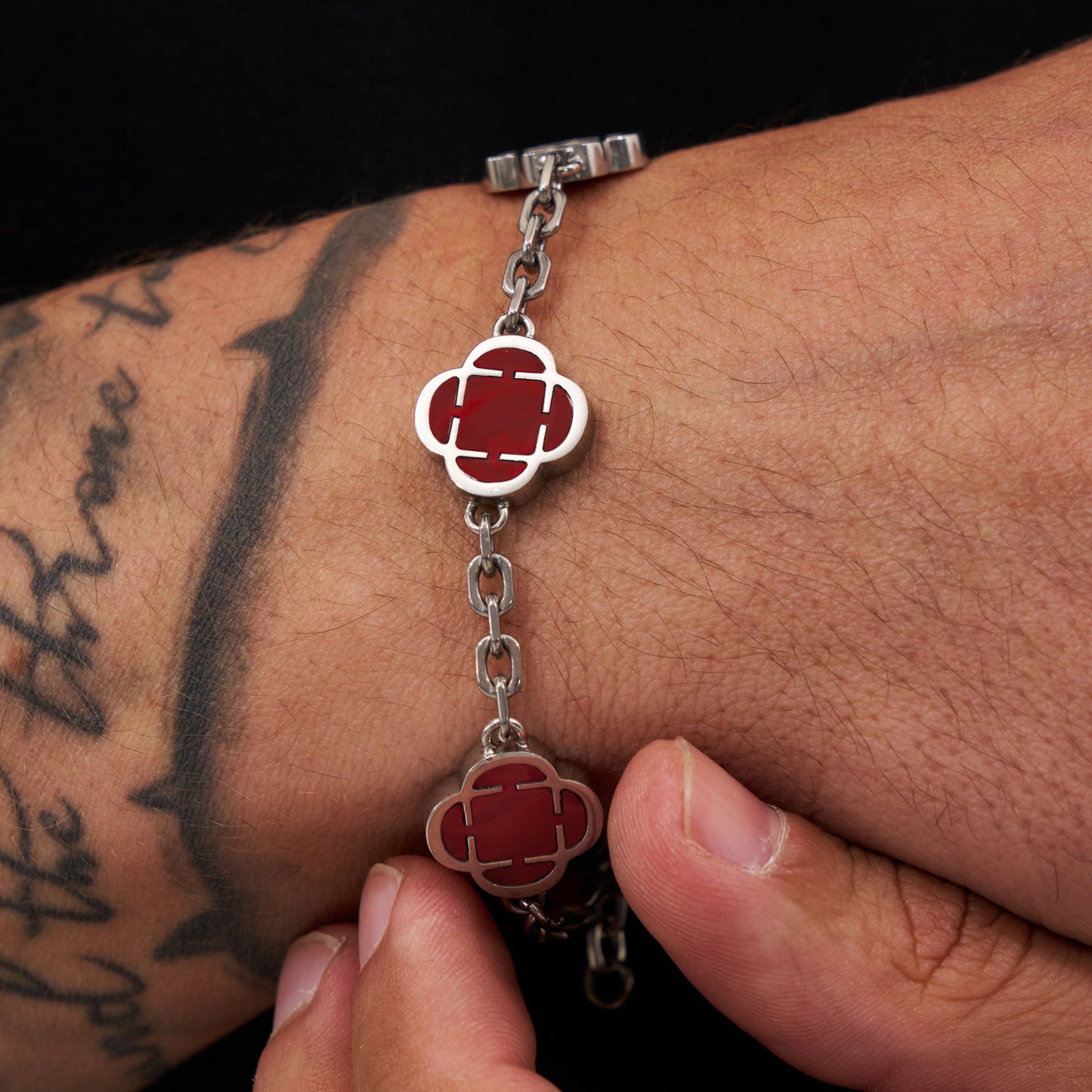 Rode Klaver Steen Armband (Zilver)