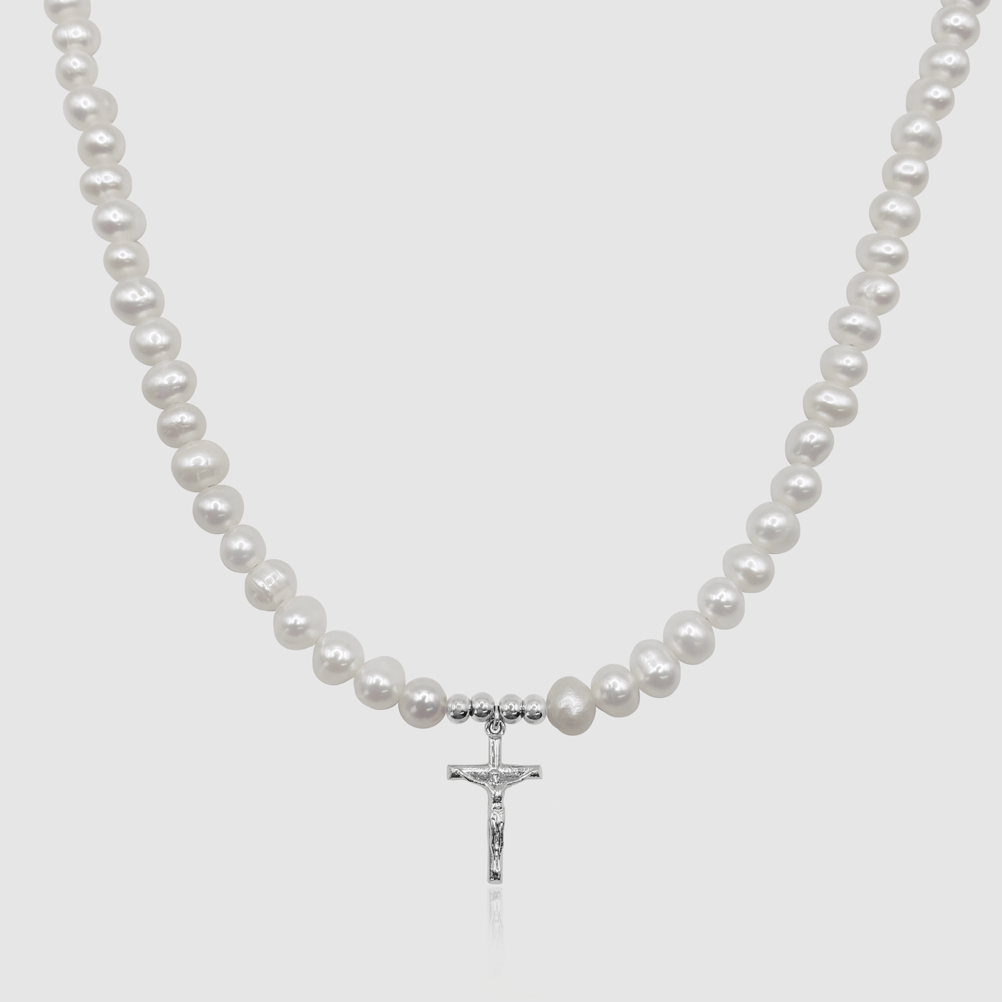 Kruisbeeld Echte Parel Ketting (Zilver)