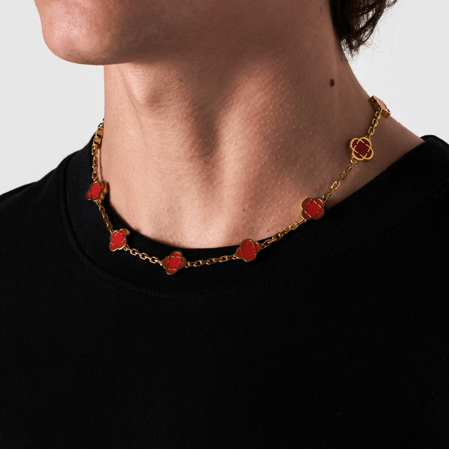 Licht Rode Klaver Steen Ketting (Goud)