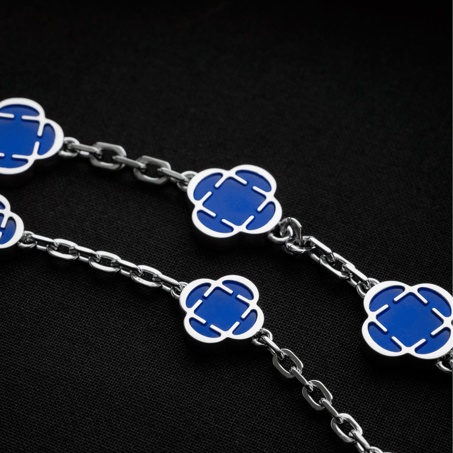 Blauwe Klaver Steen Ketting (Zilver)