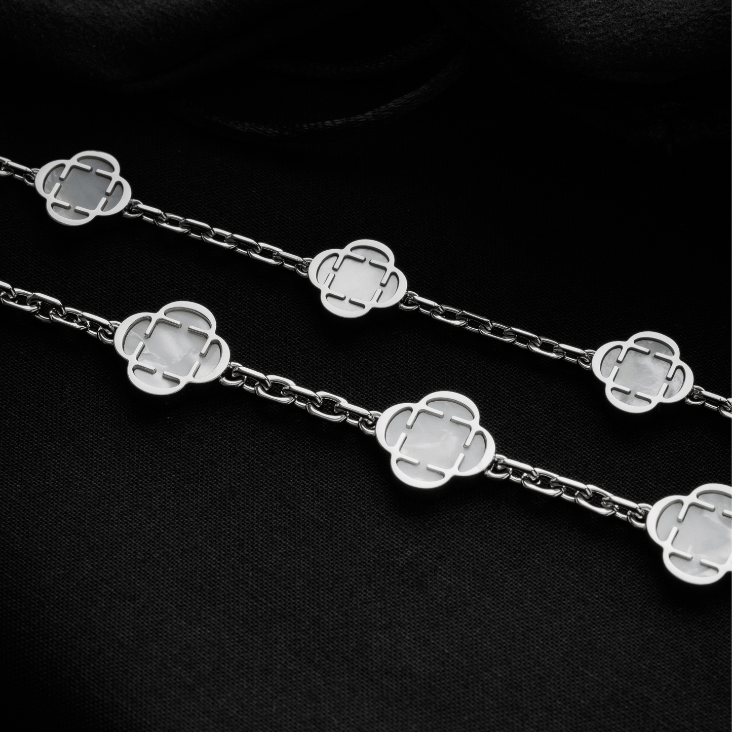 Witte Klaver Steen Ketting (Zilver)
