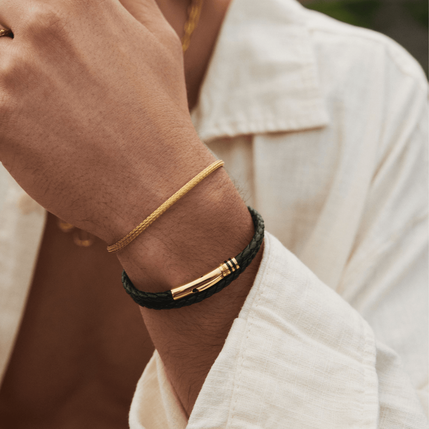 Zwarte Leren Armband (Goud)