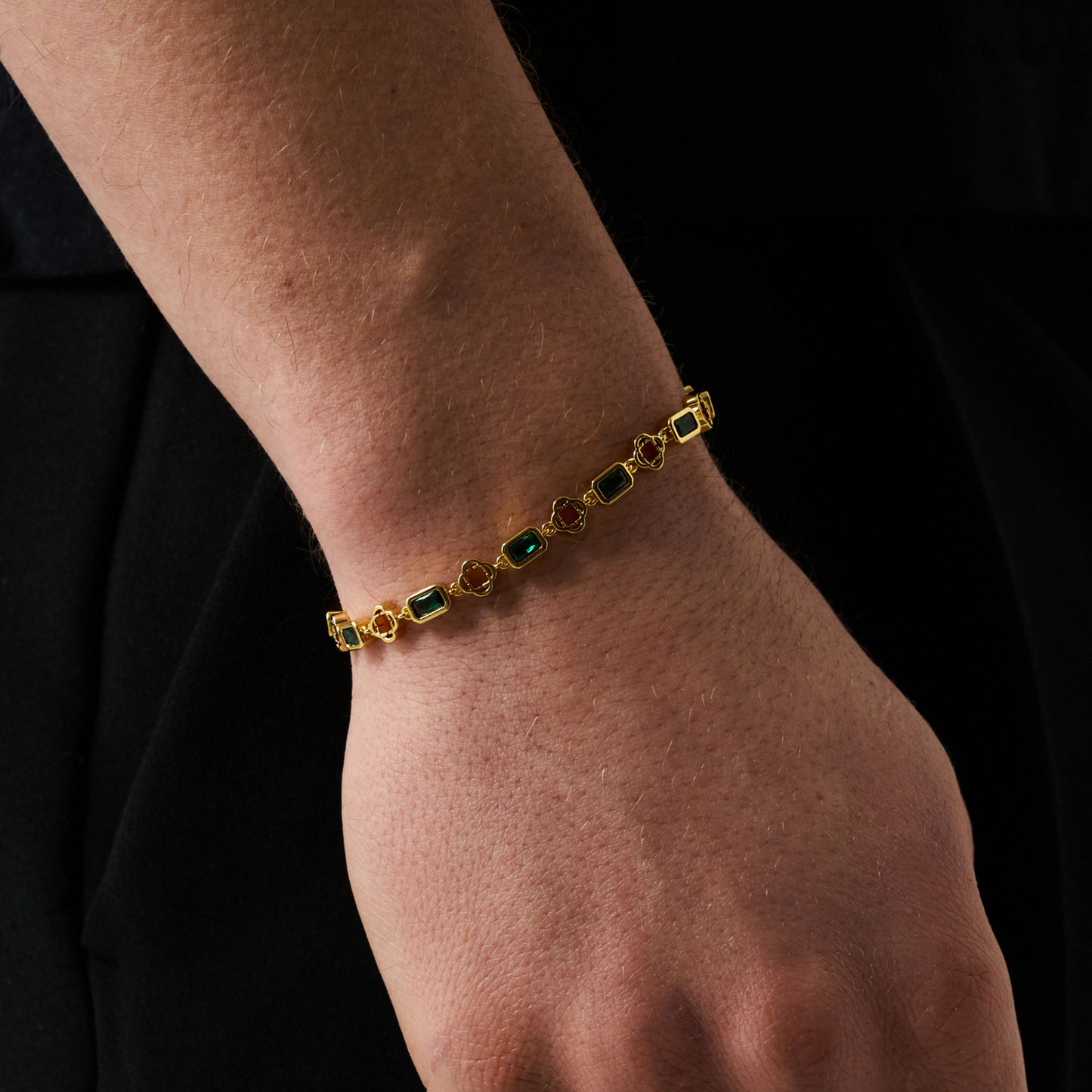 Groene Edelstenen Klavertje Armband (Goud)