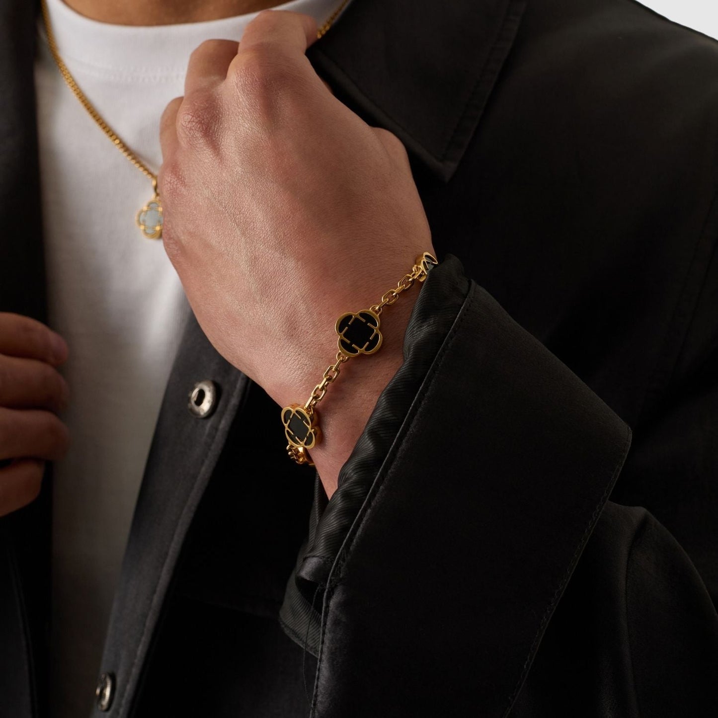 Onyx Klavertje Vier Armband (Goud)