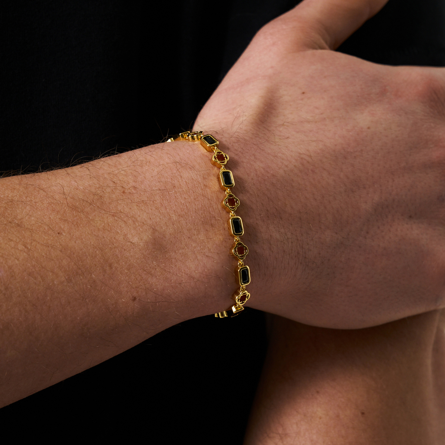 Onyx Edelsteen Klavertje Armband (Goud)
