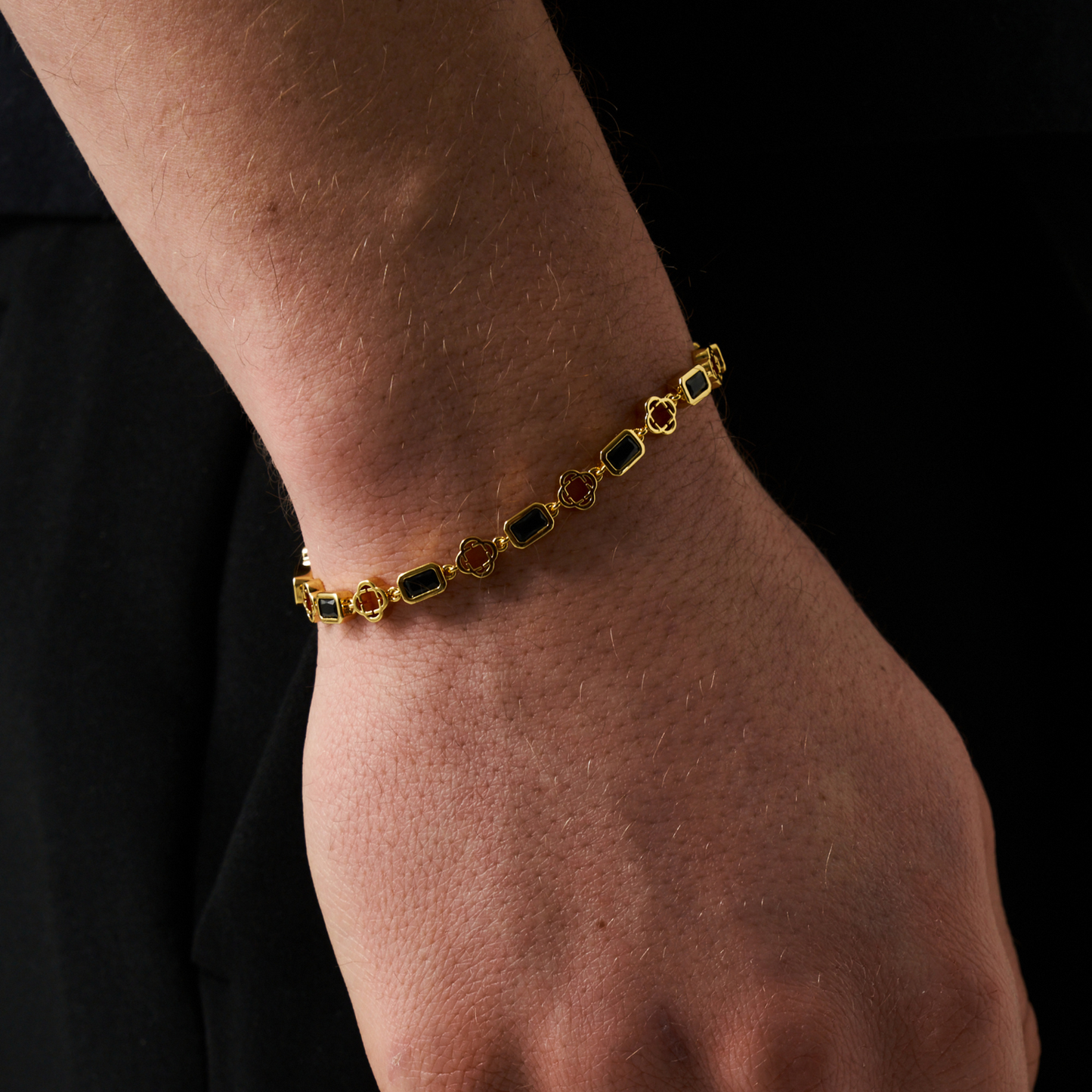 Onyx Edelsteen Klavertje Armband (Goud)