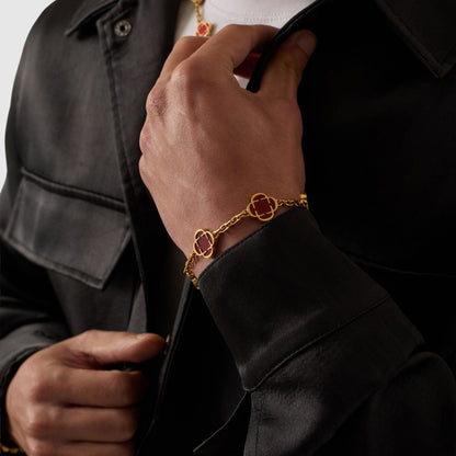Rode Klaver Steen Armband (Goud)