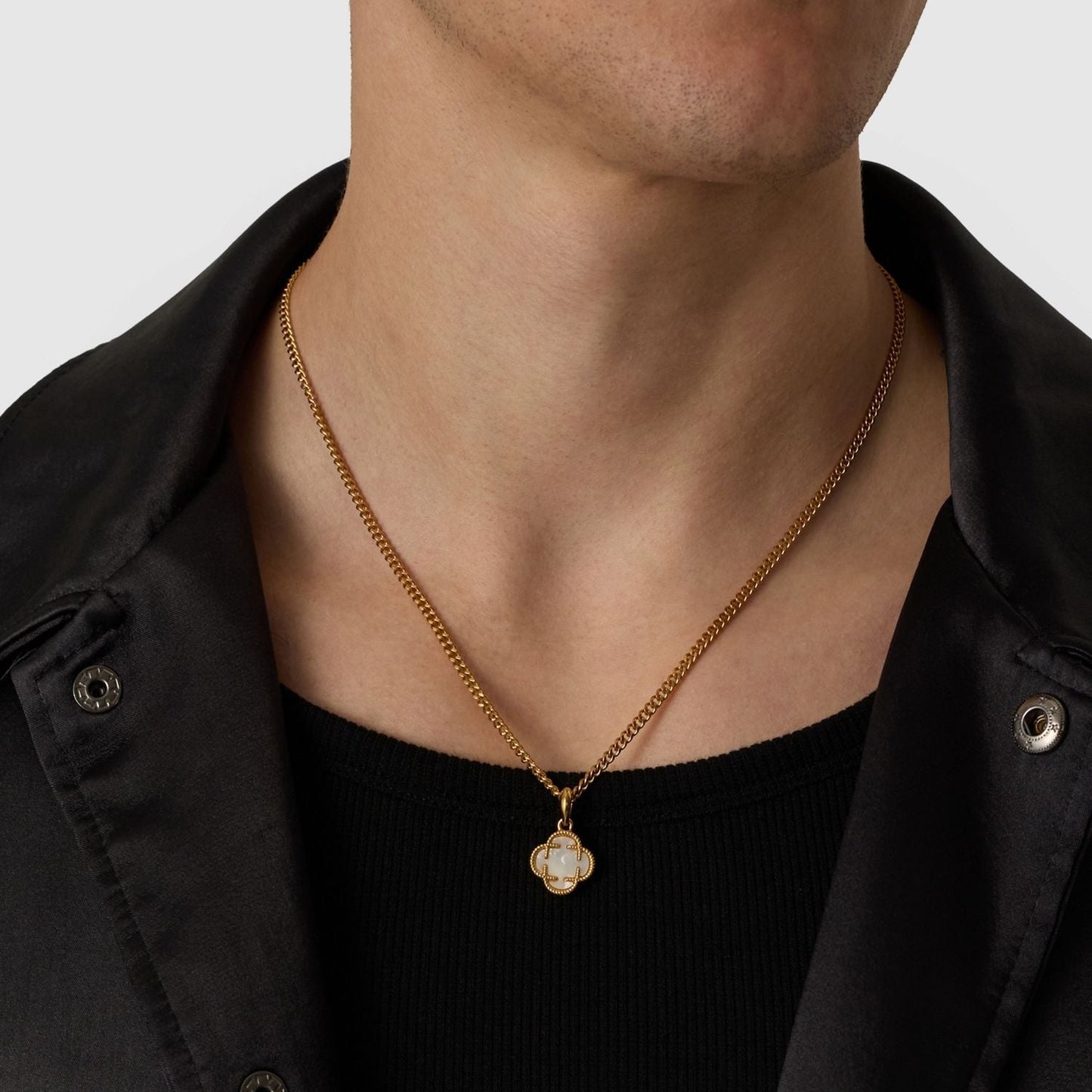 Witte Klaver Steen Hanger (Goud)