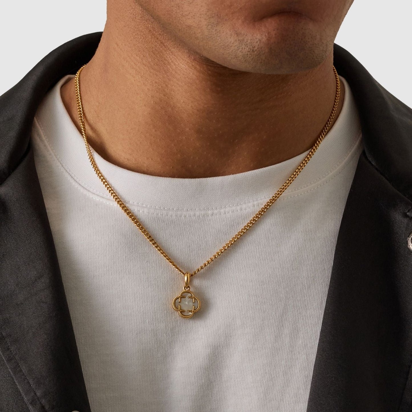Witte Klaver Steen Hanger (Goud)